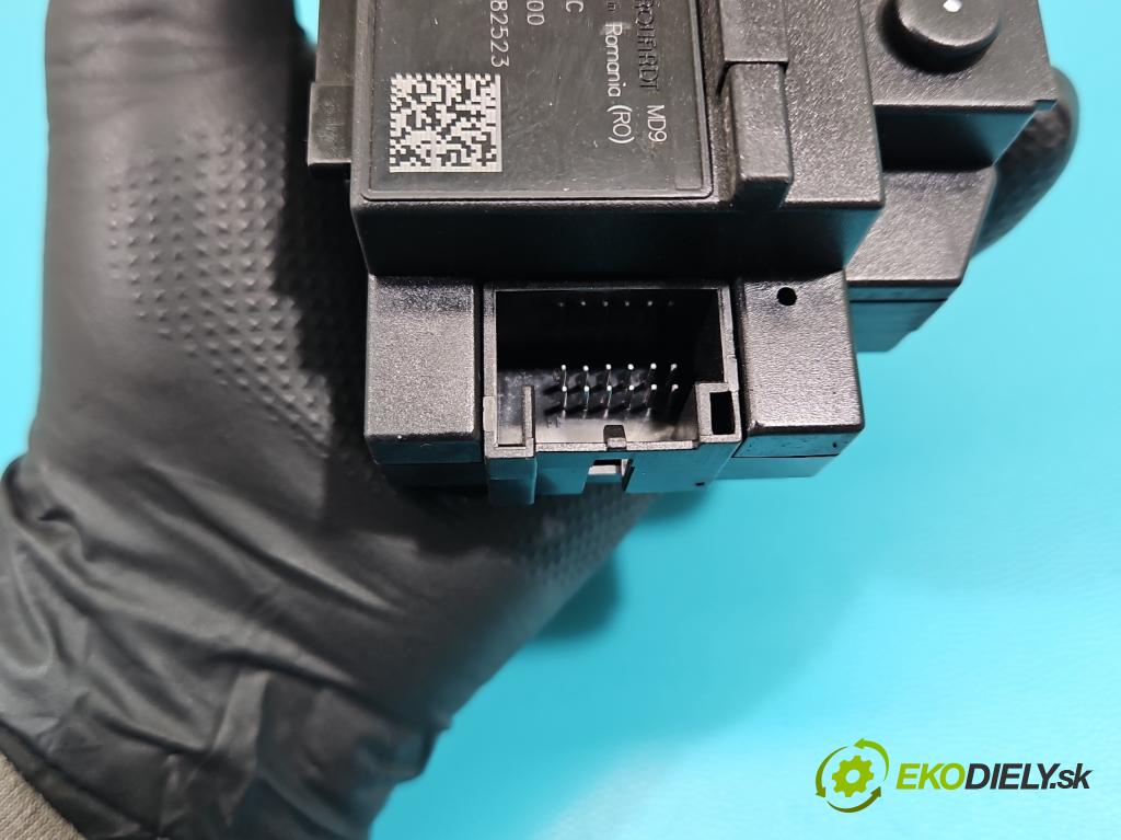 Audi A5 8T 2007-2016 2.0 TFSI 211KM automatic 155 kW 1984 cm3 2- Spínačka 8K0909131C (Spínacia skrinka)