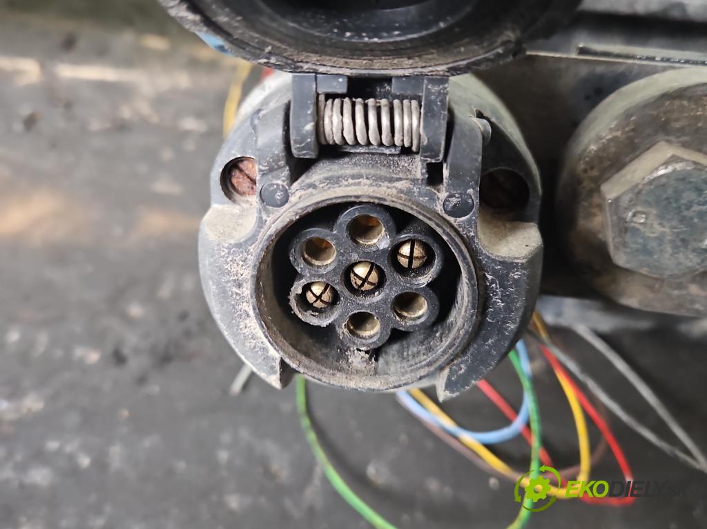 Peugeot 206 1.4 hdi 68 hp manual 50 kW 1398 cm3 5- oko tažné  (Tažná zařízení)