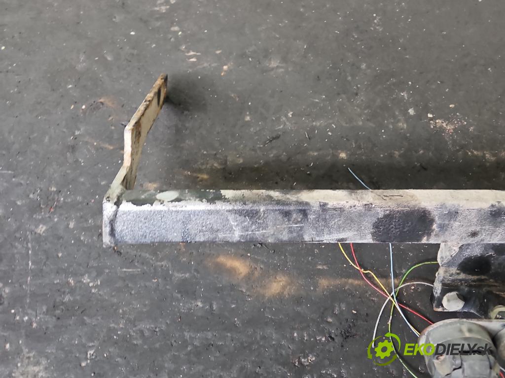 Peugeot 206 1.4 hdi 68 hp manual 50 kW 1398 cm3 5- oko tažné  (Tažná zařízení)