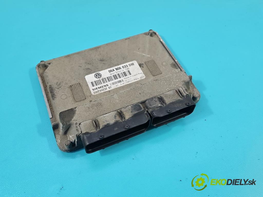 Skoda Octavia I 1996-2010 1.6 SR 102 HP manual 75 kW 1595 cm3 5- riadiaca jednotka motora 06A906033DM