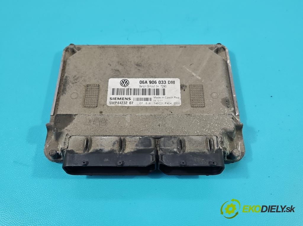 Skoda Octavia I 1996-2010 1.6 SR 102 HP manual 75 kW 1595 cm3 5- riadiaca jednotka motora 06A906033DM
