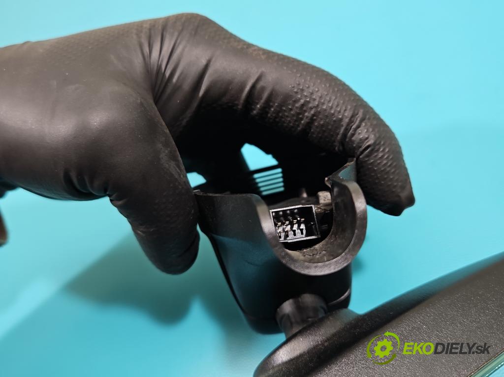 Skoda Superb III 2015-2024 1.8 TSI 179KM automatic 132 kW 1798 cm3 5- zpětné zrcátko vnitřní 3G0857511AD (Světla vnitřní)