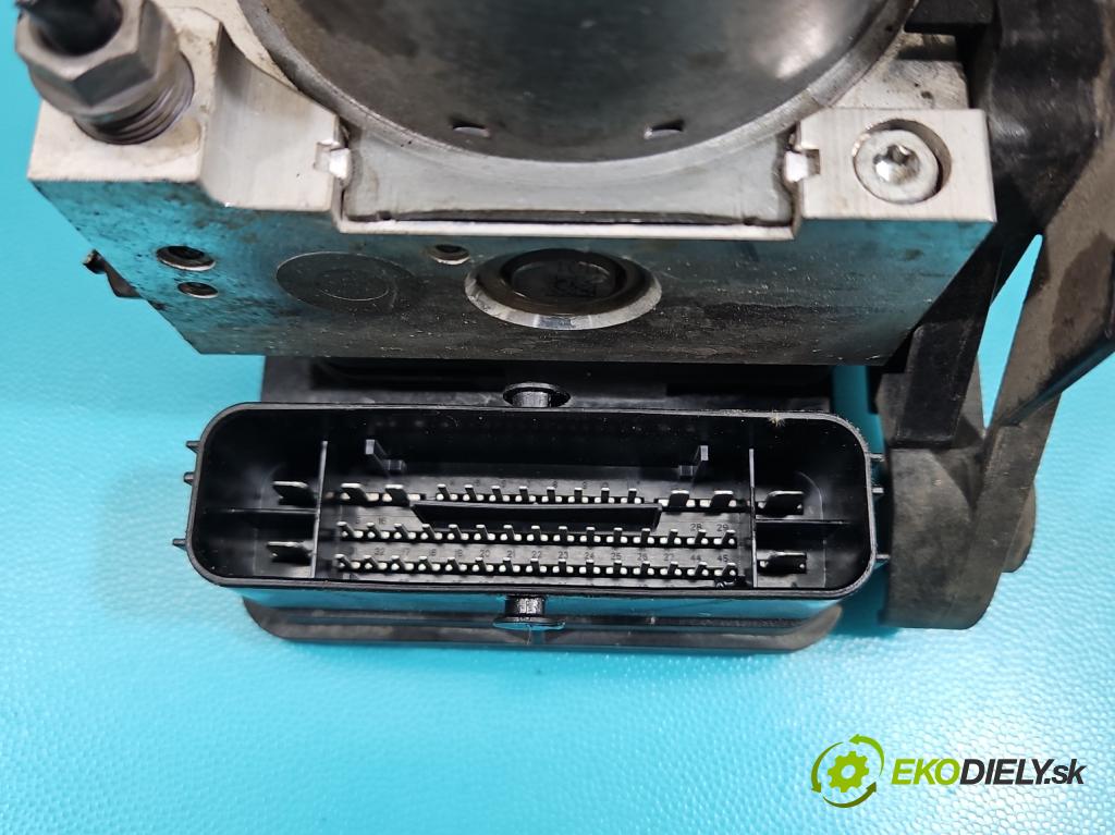 Skoda Superb III 2015-2024 1.8 TSI 179KM automatic 132 kW 1798 cm3 5- čerpadlo abs 5Q0614517BJ (Pumpa ABS)