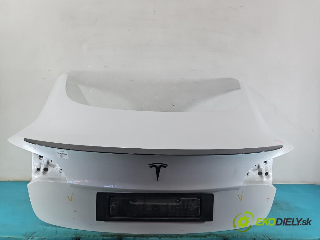 Tesla Model 3 2017- 0.0b: automatic 377 kW  4- zadní kufrové dveře  (Zadní kapoty)