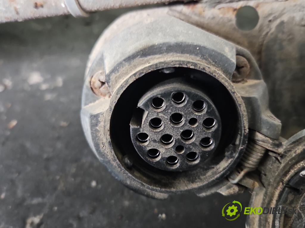 Renault Scenic I 1996-2003 1.6 16V 107 HP manual 79 kW 1598 cm3 5- oko tažné  (Tažná zařízení)