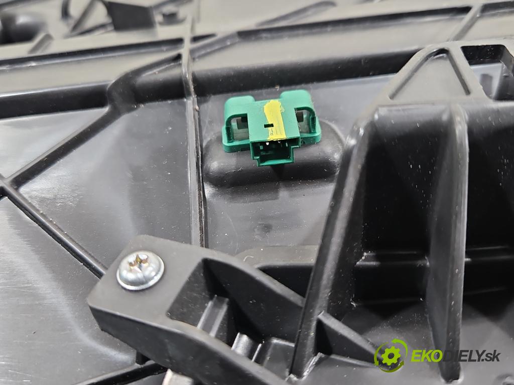 Tesla Model 3 2017- 0.0b: automatic 377 kW  4- radiátor 1099999-00-I (Radiátory topení)