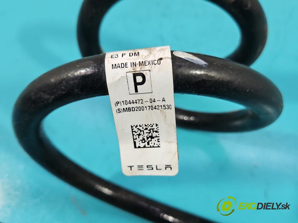 Tesla Model 3 2017- 0.0b: automatic 377 kW 4- pružina zadné 1044472-04-A