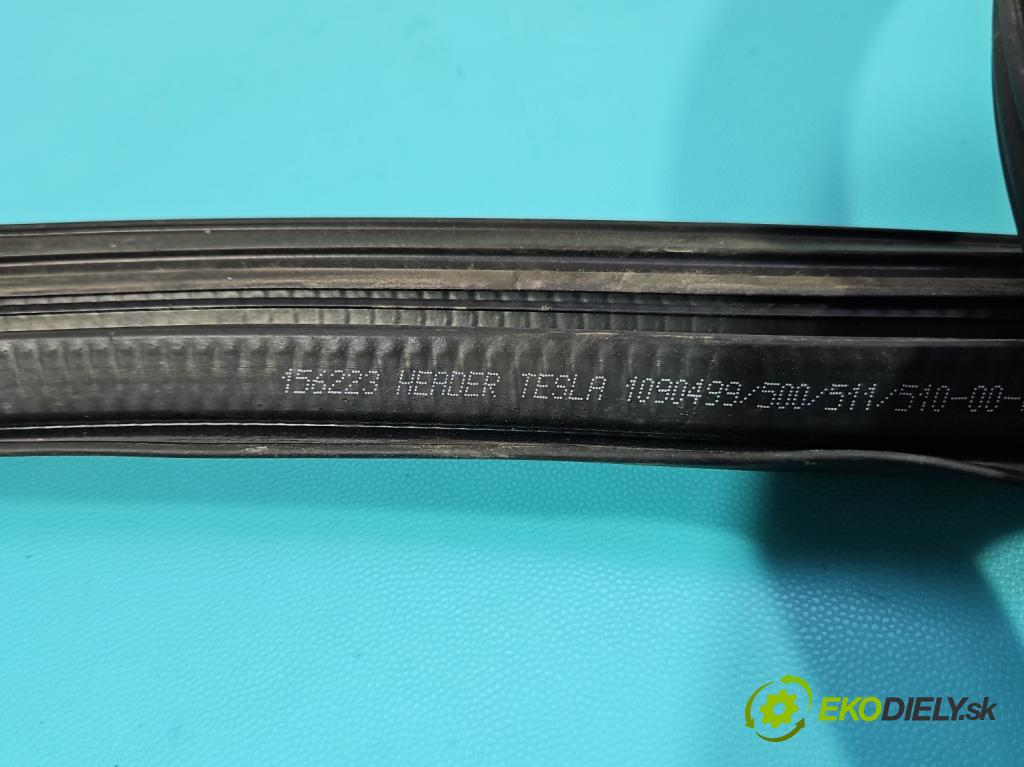 Tesla Model 3 2017- 0.0b: automatic 377 kW  4- Těsnění: dveře zadní levé 1090499-00-K (Ostatní)