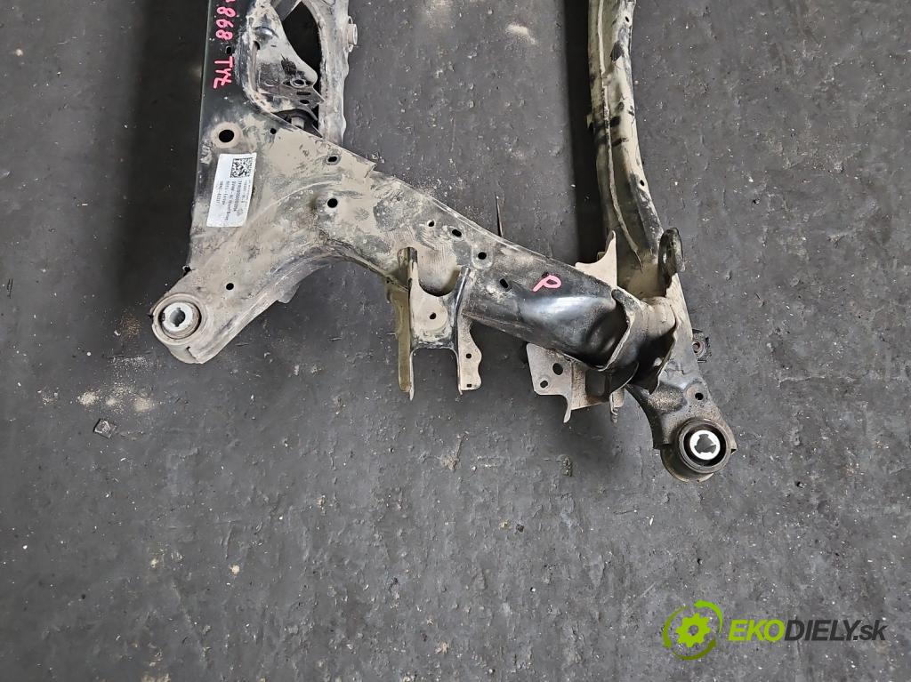 Tesla Model 3 2017- 0.0b: automatic 377 kW  4- zadní výztuha 1103557-00-A (Výztuhy zadní)