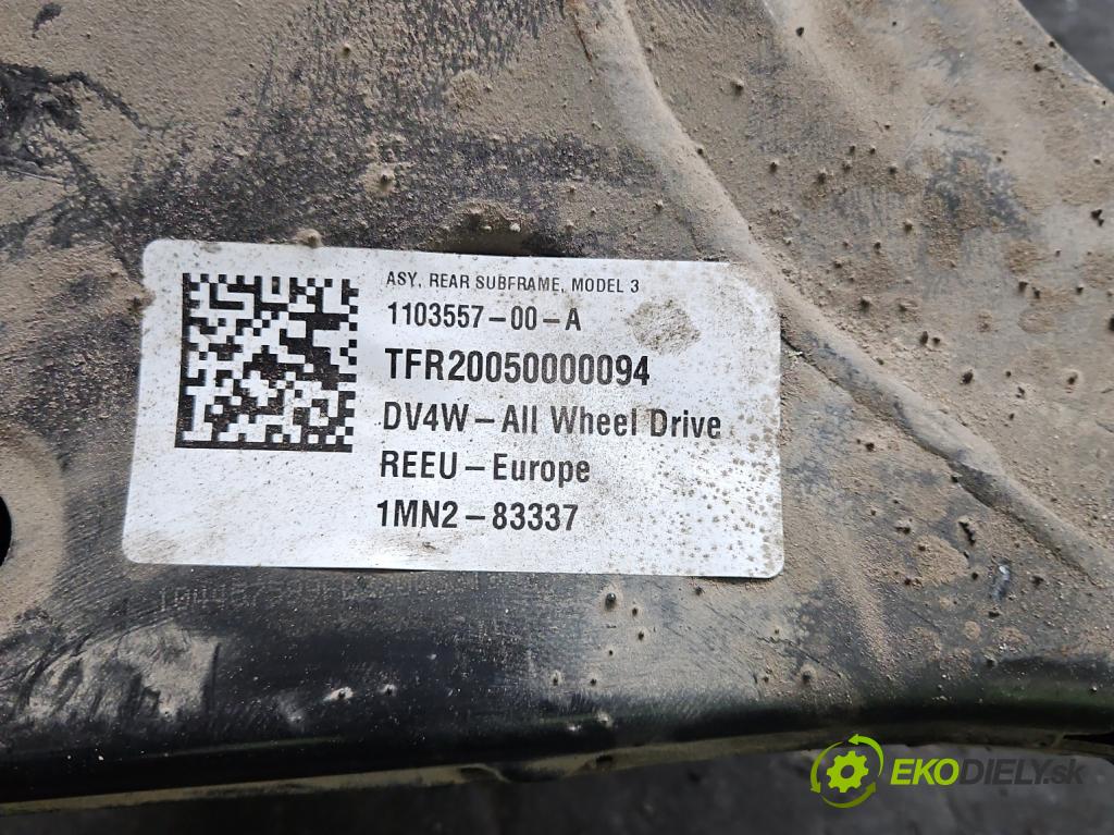 Tesla Model 3 2017- 0.0b: automatic 377 kW  4- zadní výztuha 1103557-00-A (Výztuhy zadní)