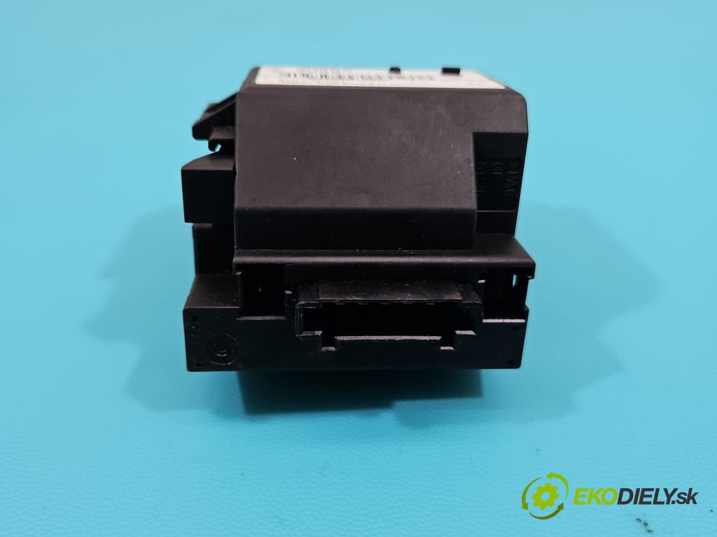 Mercedes B W245 2005-2011 2.0 cdi 140 HP manual 103 kW 1991 cm3 5- Spínačka 1695452308 (Spínacia skrinka)