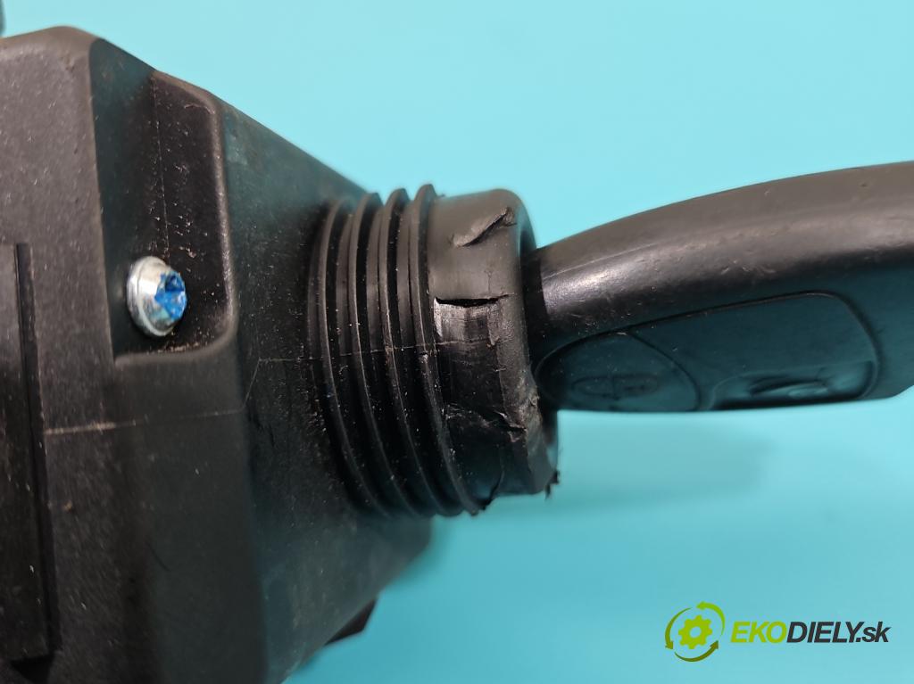 Mercedes B W245 2005-2011 2.0 cdi 140 HP manual 103 kW 1991 cm3 5- Spínačka 1695452308 (Spínacia skrinka)