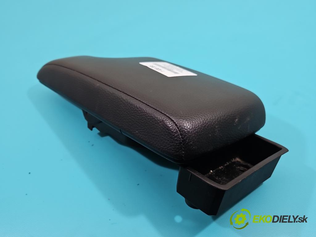 Mercedes B W245 2005-2011 2.0 cdi 140 HP manual 103 kW 1991 cm3 5- operadlo A1696801939 (Lakťová opierka)