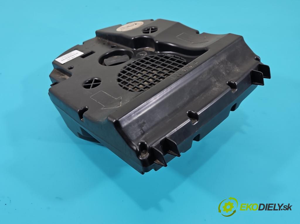 Mercedes B W245 2005-2011 2.0 cdi 140 HP manual 103 kW 1991 cm3 5- Subwoofer:  (Audio zariadenie)