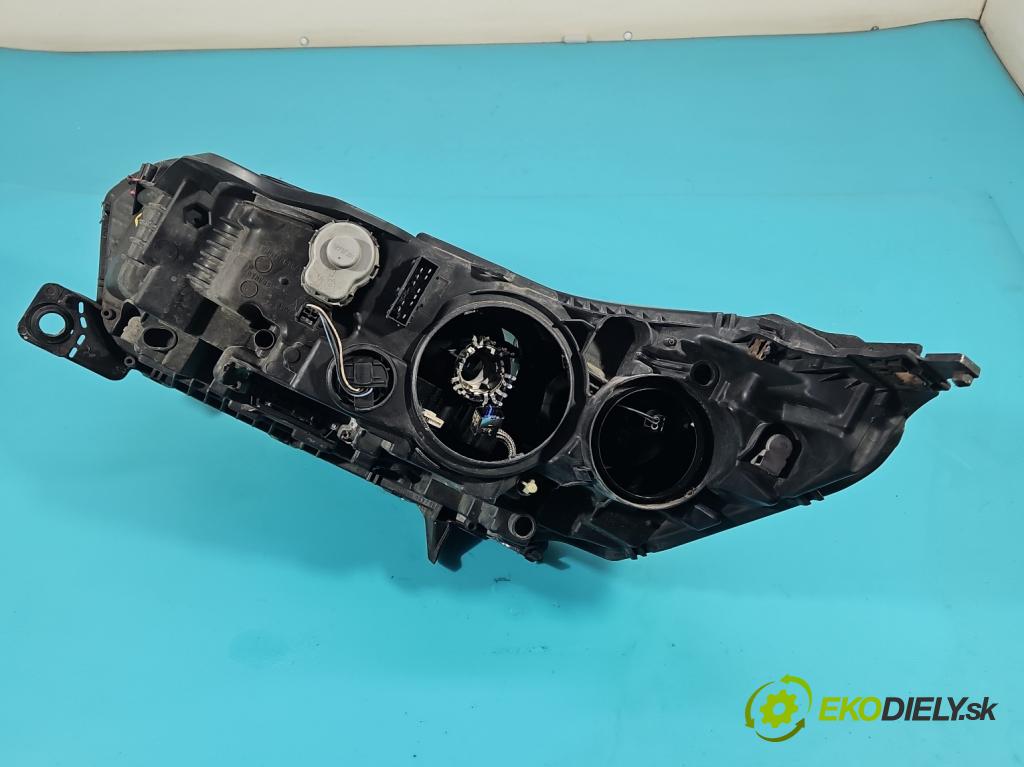 Citroen C5 II 2008-2017 2.0 hdi 136 HP automatic 100 kW 1997 cm3 5- Reflektor: pravý 9689037780 (Svetlo predné pravé)