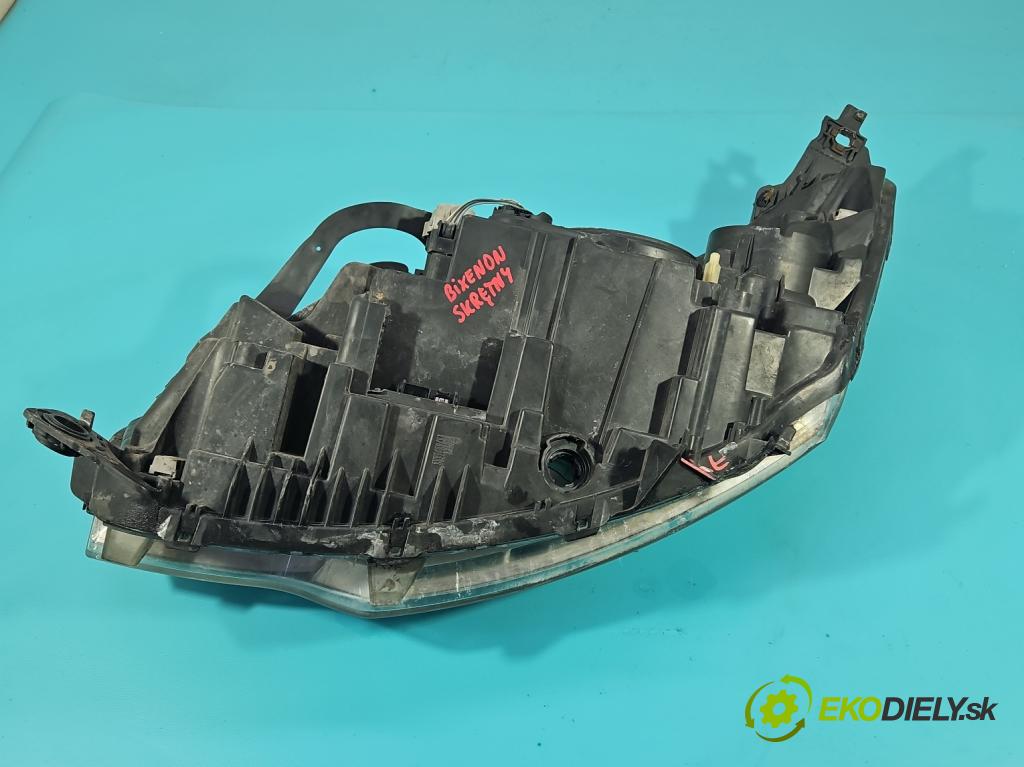 Citroen C5 II 2008-2017 2.0 hdi 136 HP automatic 100 kW 1997 cm3 5- Reflektor: pravý 9689037780 (Svetlo predné pravé)