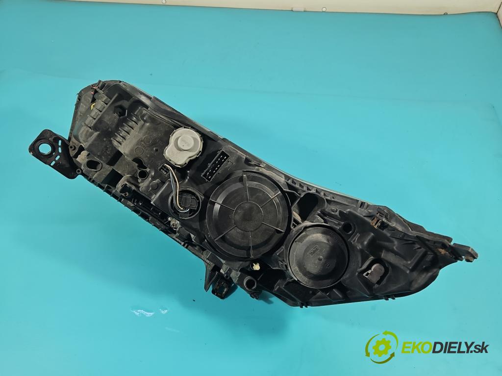 Citroen C5 II 2008-2017 2.0 hdi 136 HP automatic 100 kW 1997 cm3 5- Reflektor: pravý 9689037780 (Svetlo predné pravé)