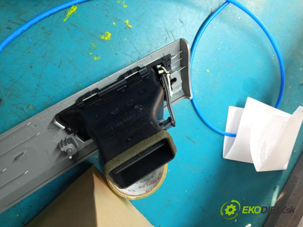 Bmw 3 E90 2005-2013 2.0d 184hp automatic 135 kW 1995 cm3 5- Mřížka: kúrenia stredová 9201023-02 (Mriežka kúrenia (fukár))