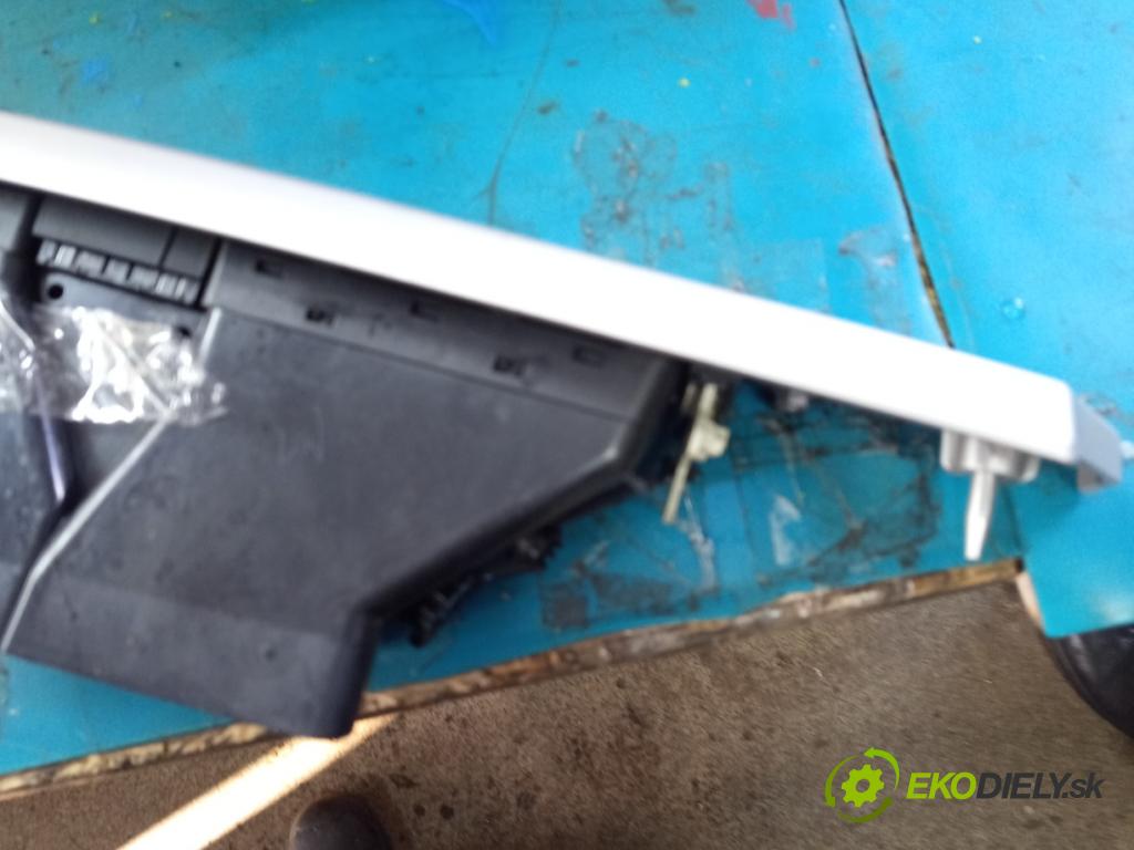 Bmw 3 E90 2005-2013 2.0d 184hp automatic 135 kW 1995 cm3 5- Mřížka: kúrenia stredová 9201023-02 (Mriežka kúrenia (fukár))