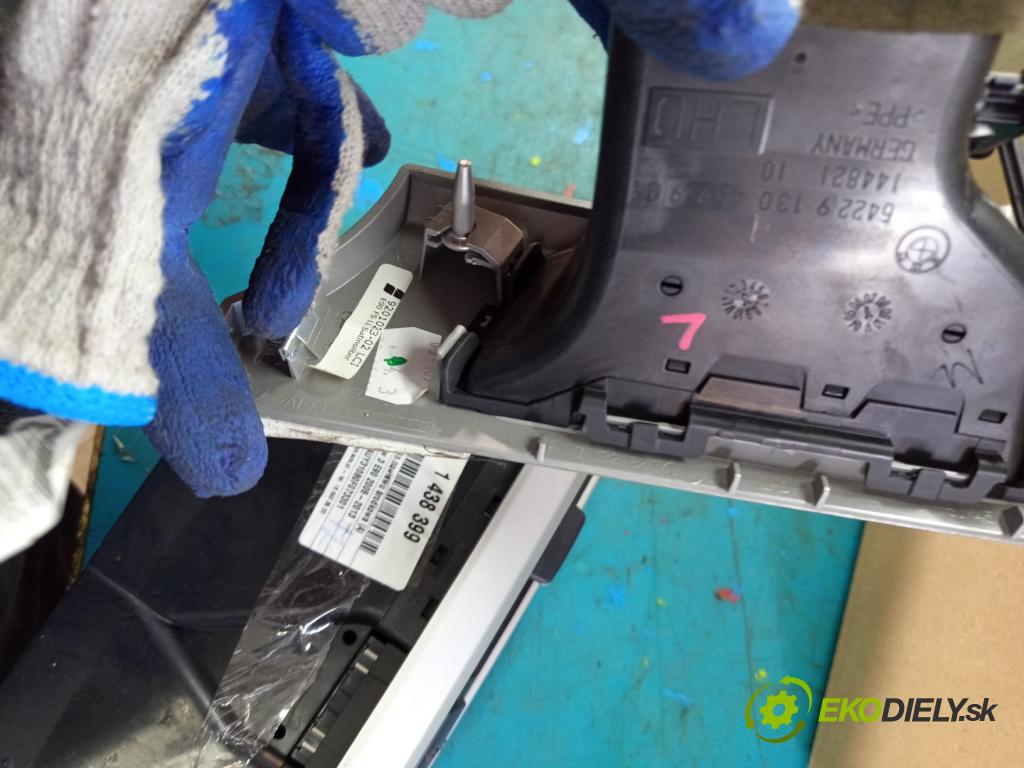 Bmw 3 E90 2005-2013 2.0d 184hp automatic 135 kW 1995 cm3 5- Mřížka: kúrenia ostatné 144821