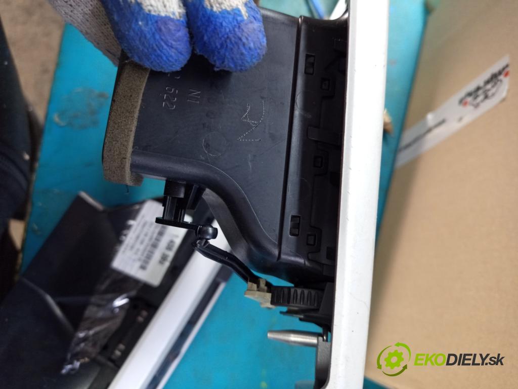 Bmw 3 E90 2005-2013 2.0d 184hp automatic 135 kW 1995 cm3 5- Mřížka: kúrenia ostatné 144821