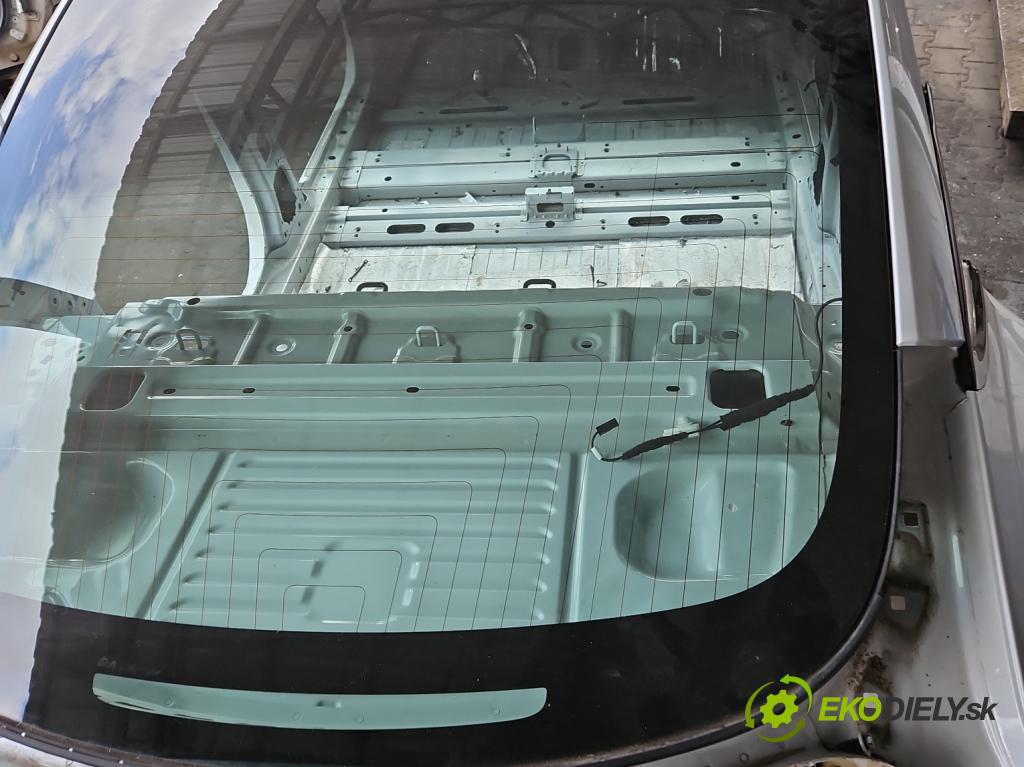Tesla Model 3 2017- 0.0b: automatic 377 kW 4- Strecha: