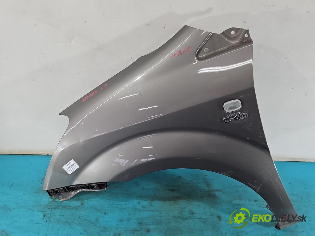 Toyota Corolla Verso II 2004-2009 2.0 D4D 116 HP manual 85 kW 1995 cm3 5- blatník predné ľavý  (Predné ľavé)