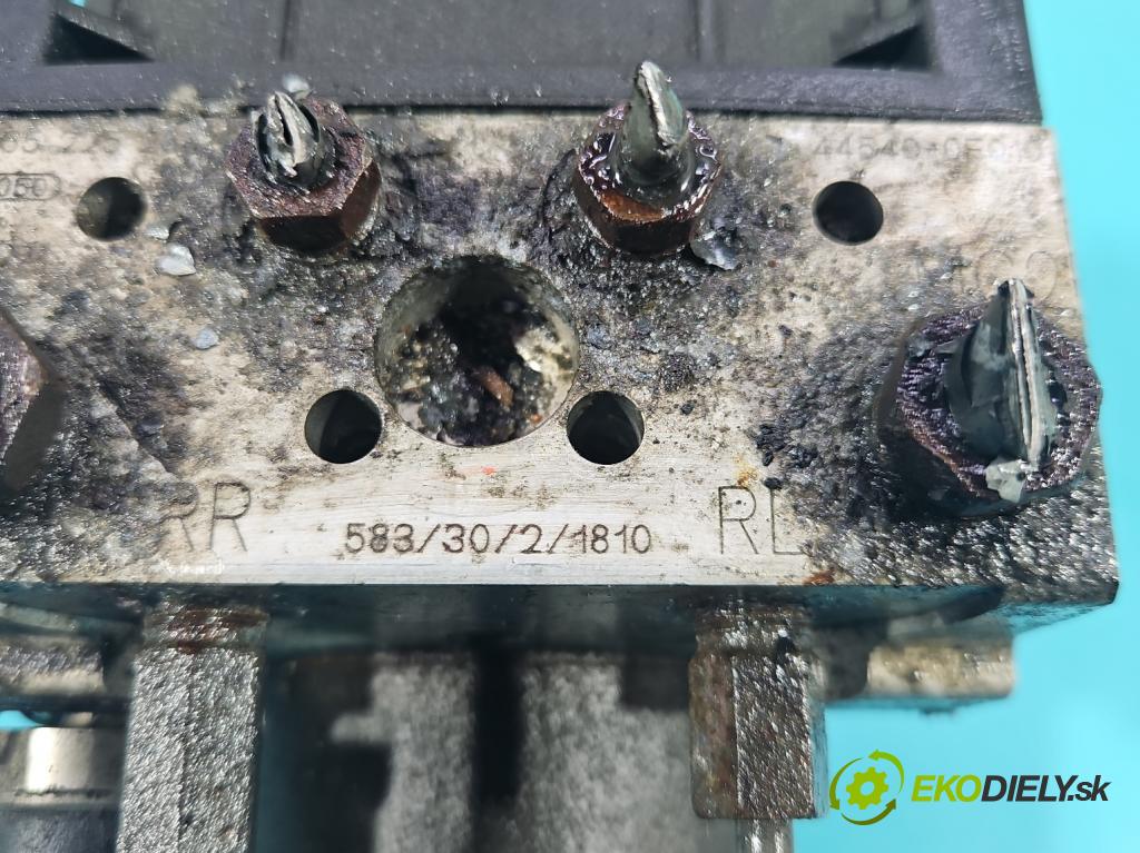 Toyota Corolla Verso II 2004-2009 2.0 D4D 116 HP manual 85 kW 1995 cm3 5- čerpadlo abs 89541-0F010 (Pumpa ABS)