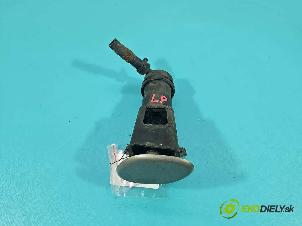 Toyota Corolla Verso II 2004-2009 2.0 D4D 116 HP manual 85 kW 1995 cm3 5- ostrekovač reflektor: ľavý  (Motorček ostrekovačov)