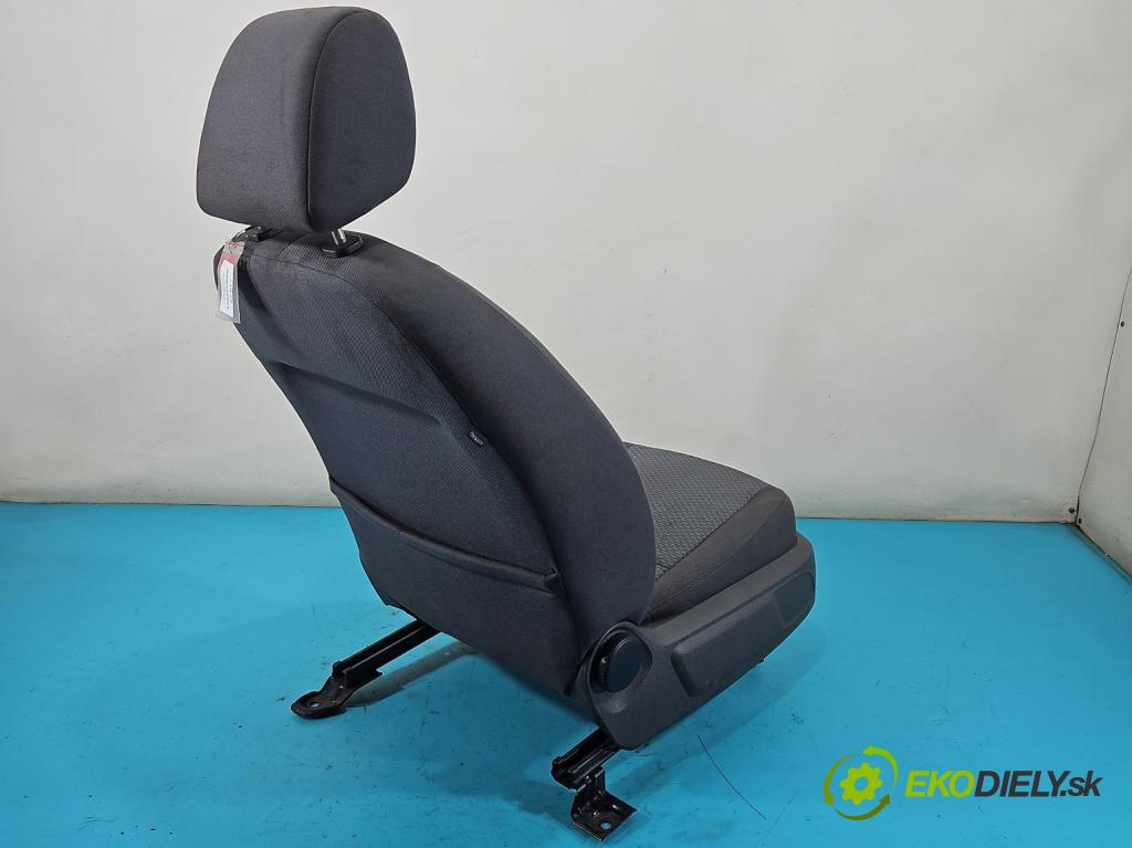 Ford Focus Mk2 2004-2011 1.4 16V 80 HP manual 59 kW 1388 cm3 5- Sedačka pravý  (Sedačka, sedadlo)