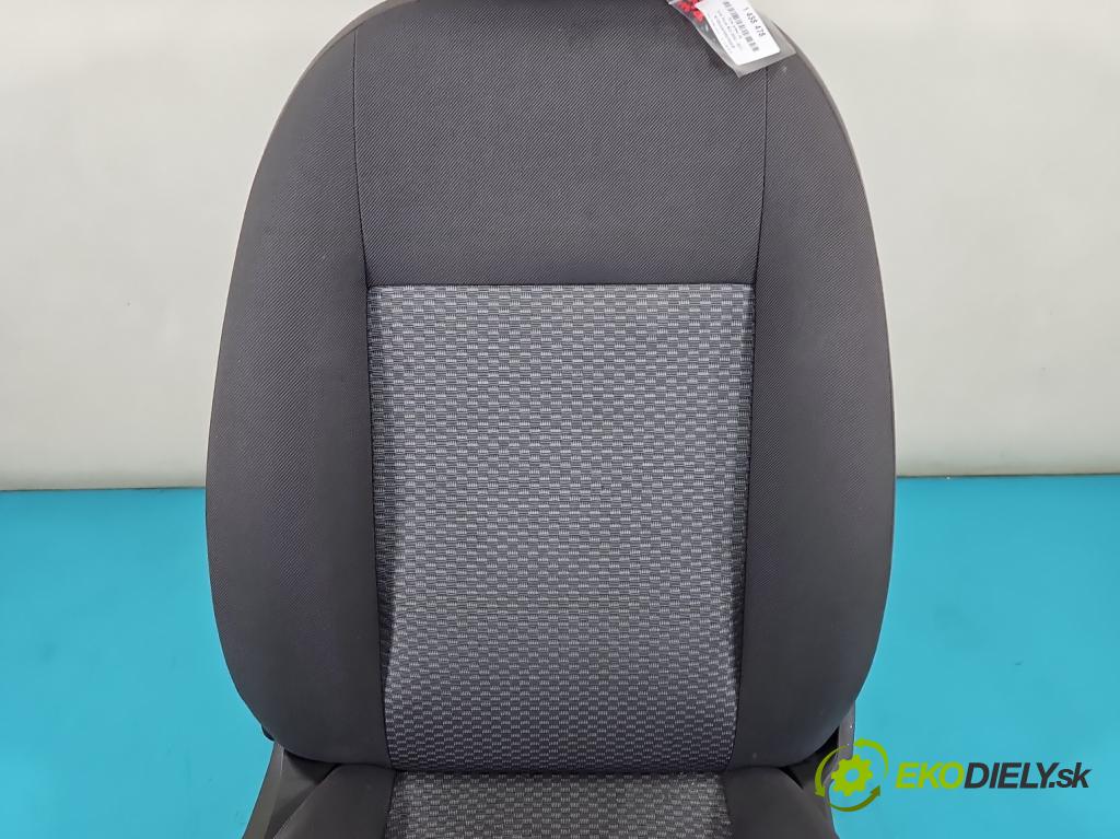 Ford Focus Mk2 2004-2011 1.4 16V 80 HP manual 59 kW 1388 cm3 5- Sedačka pravý  (Sedačka, sedadlo)