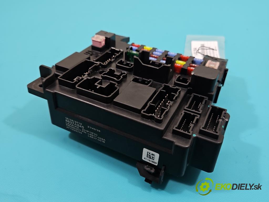 Mitsubishi ASX 2010-2021 1.6 16v 117 hp manual 86 kW 1590 cm3 5- skříňka pojistková 8637A645 (Pojistkové skříňky)