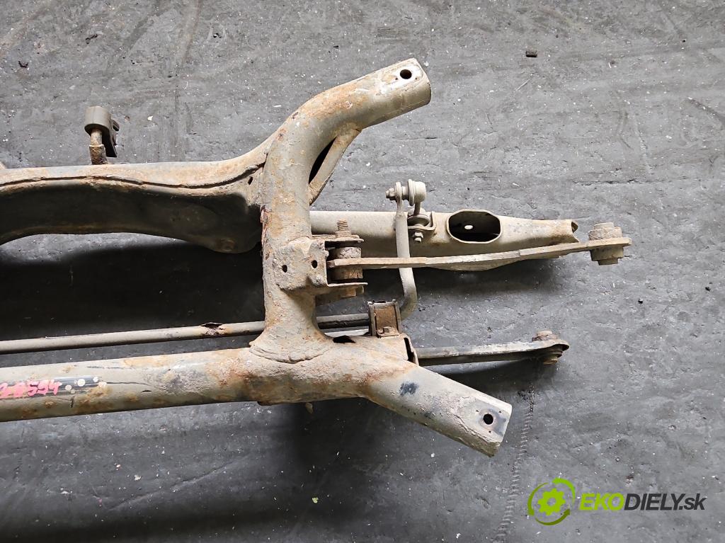 Mitsubishi ASX 2010-2021 1.6 16v 117 hp manual 86 kW 1590 cm3 5- zadní výztuha  (Výztuhy zadní)