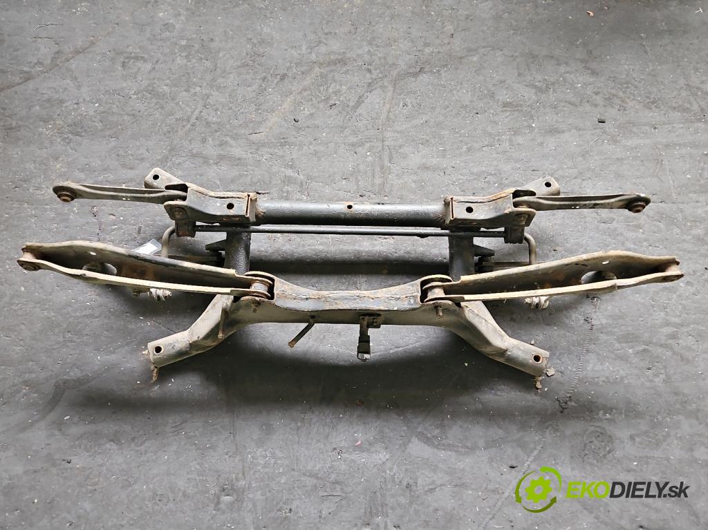 Mitsubishi ASX 2010-2021 1.6 16v 117 hp manual 86 kW 1590 cm3 5- zadní výztuha  (Výztuhy zadní)