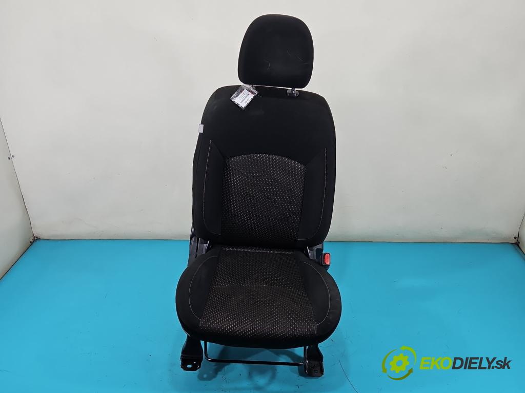 Mitsubishi ASX 2010-2021 1.6 16v 117 HP manual 86 kW 1590 cm3 5- Sedačka pravý  (Sedačka, sedadlo)