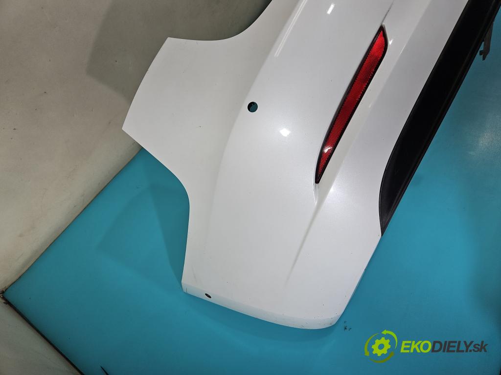 Tesla Model 3 2017- 0.0b: automatic 377 kW  4- nárazník zadní  (Klika dveří ostatní)