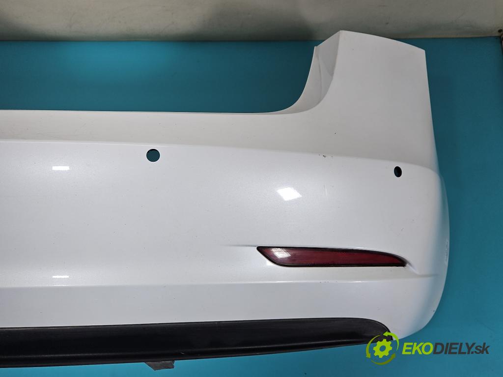 Tesla Model 3 2017- 0.0b: automatic 377 kW  4- nárazník zadní  (Klika dveří ostatní)