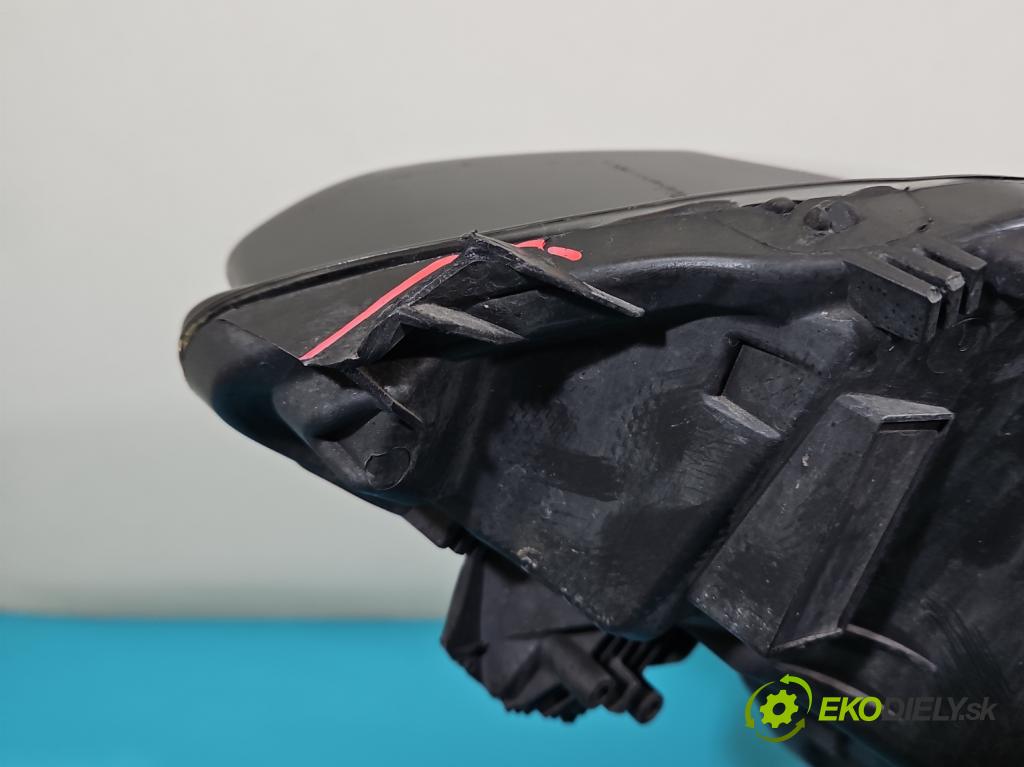 Renault Megane IV 2016-2024 1.5 dci 116 HP automatic 85 kW 1461 cm3 4- Reflektor: pravý 260104596R (Svetlo predné pravé)