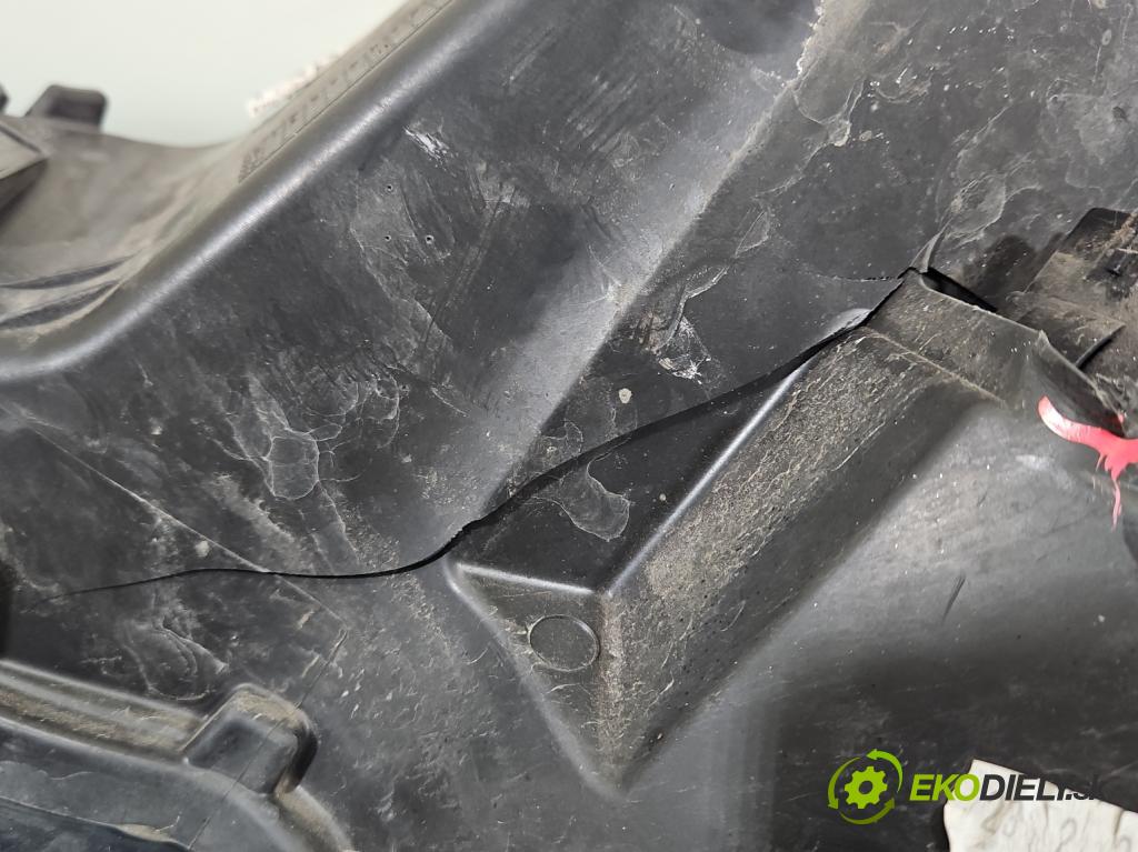 Renault Megane IV 2016-2024 1.5 dci 116 HP automatic 85 kW 1461 cm3 4- Reflektor: pravý 260104596R (Svetlo predné pravé)