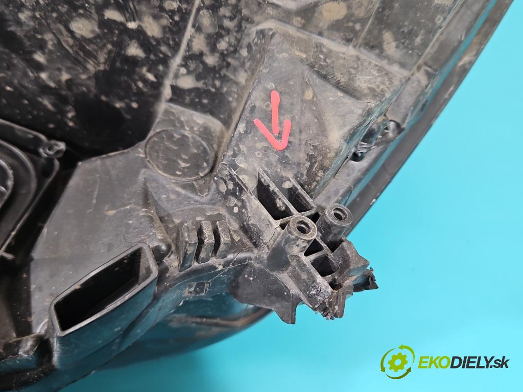 Renault Megane IV 2016-2024 1.5 dci 116 HP automatic 85 kW 1461 cm3 4- Reflektor: pravý 260104596R (Svetlo predné pravé)