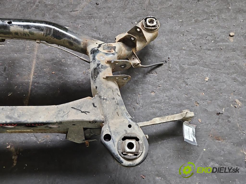 Bmw 3 E90 2005-2013 2.0d 184 hp automatic 135 kW 1995 cm3 5- zadní výztuha  (Výztuhy zadní)