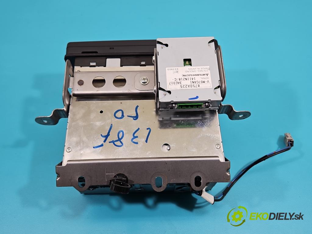 Peugeot 4007 2007-2012 2.2 hdi 156 HP automatic 115 kW 2179 cm3 5- Radio originál 8750A138