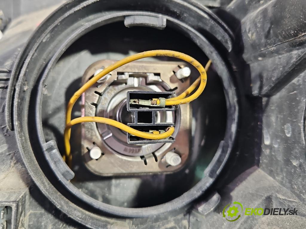 Opel Combo C 2001-2011 1.4 16V 90 HP manual 66 kW 1364 cm3 5- Reflektor: pravý  (Svetlo predné pravé)