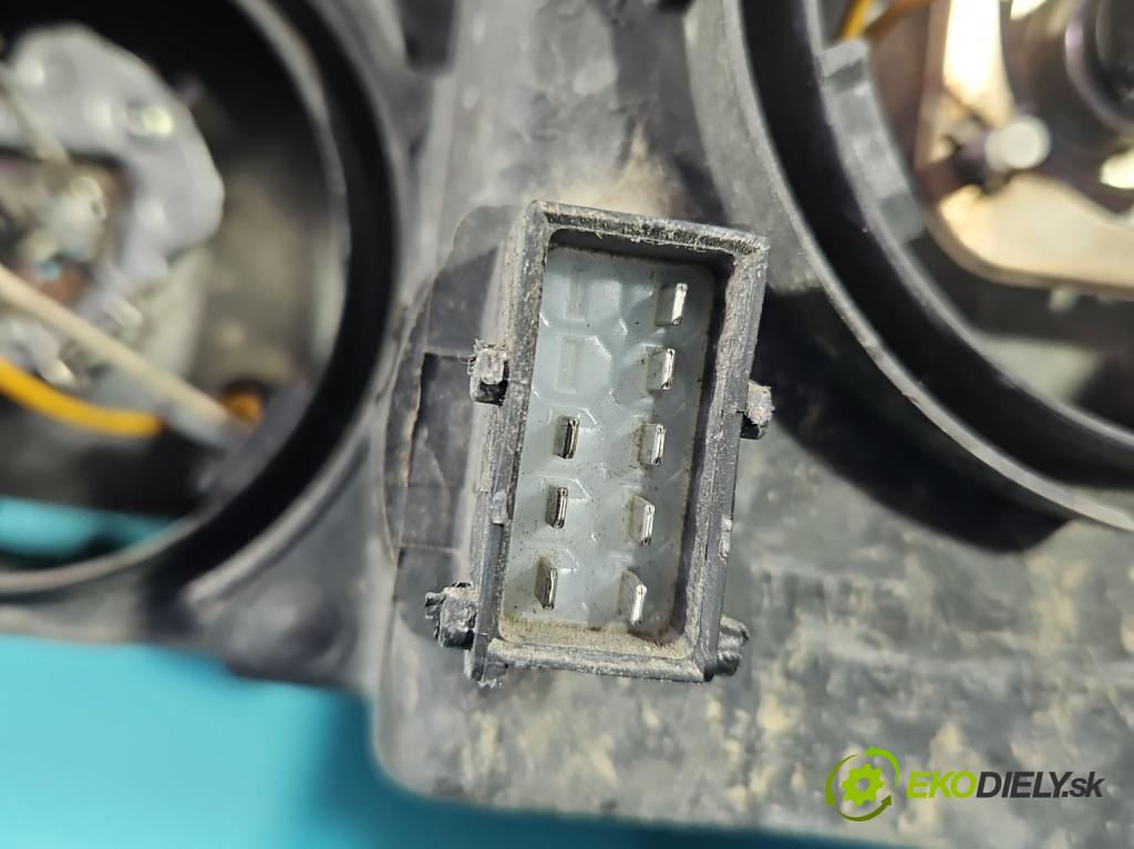 Opel Combo C 2001-2011 1.4 16V 90 HP manual 66 kW 1364 cm3 5- Reflektor: pravý  (Svetlo predné pravé)