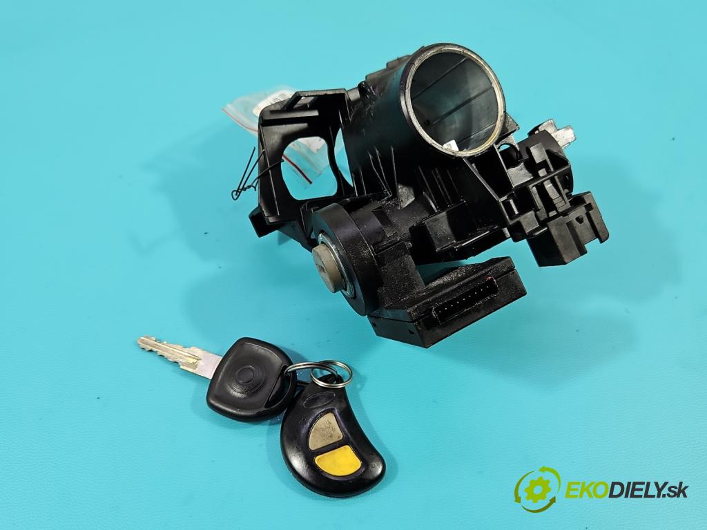 Opel Combo C 2001-2011 1.4 16V 90 HP manual 66 kW 1364 cm3 5- Spínačka 90589313 (Spínacia skrinka)