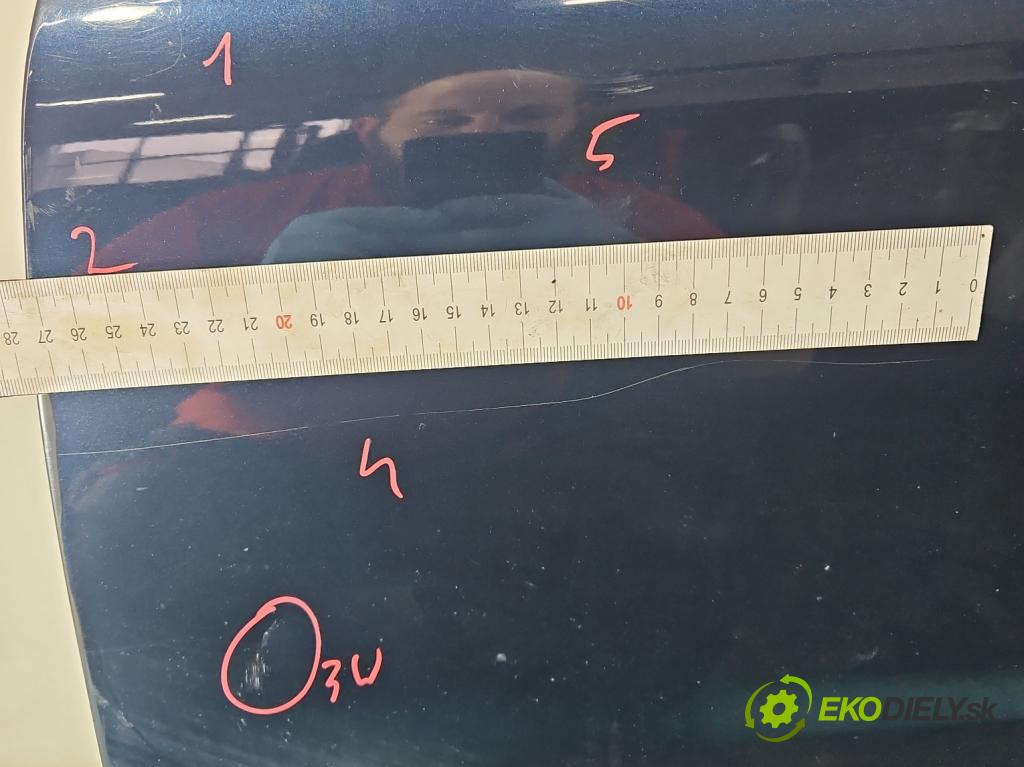 Volvo V70 II 1999-2007 2.4 D5 163 hp manual 120 kW 2401 cm3 5- dveře přední levé  (Ostatné)