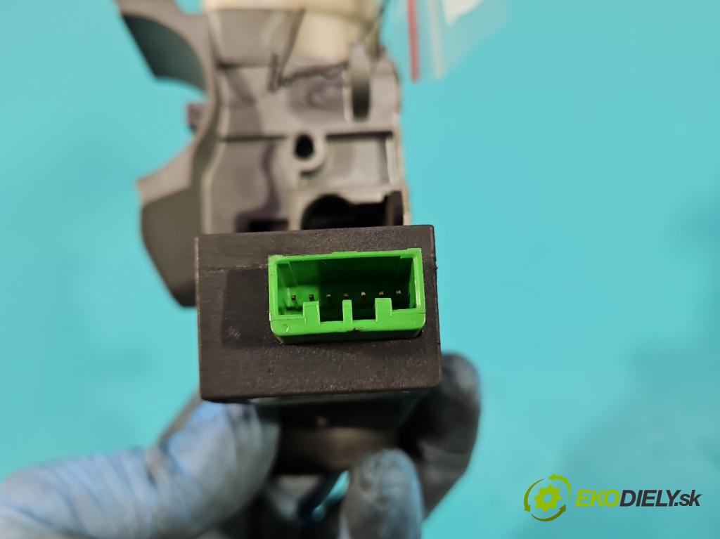 Volvo V70 II 1999-2007 2.4 D5 163 HP manual 120 kW 2401 cm3 5- Spínačka 8673073 (Spínacia skrinka)