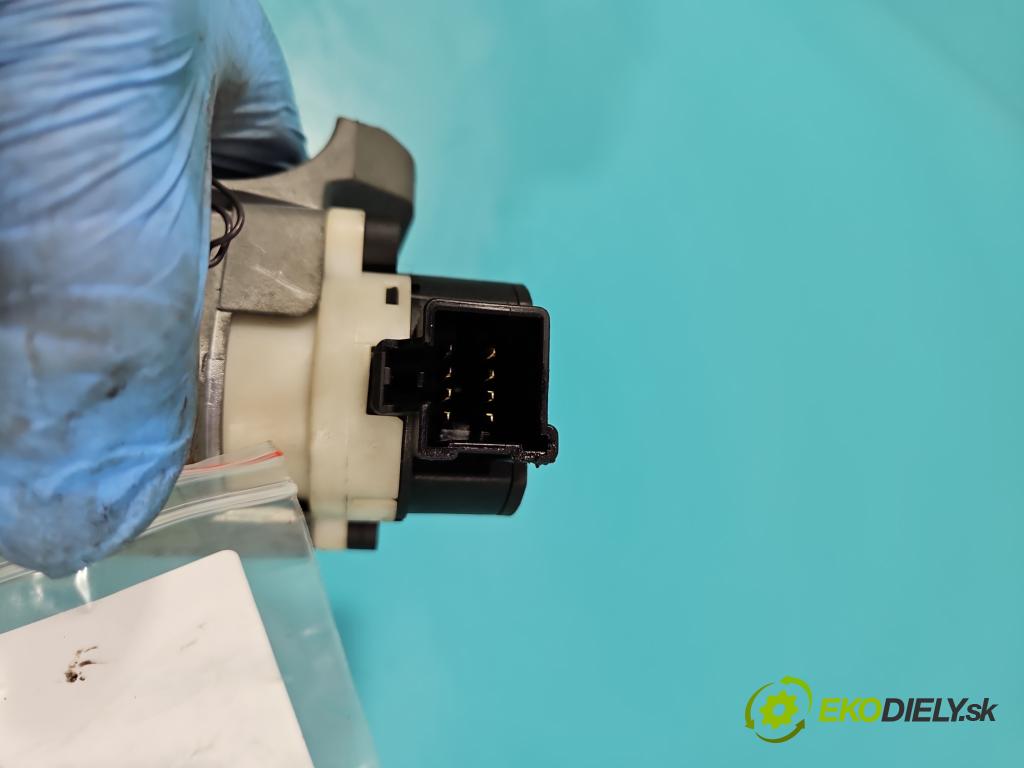 Volvo V70 II 1999-2007 2.4 D5 163 HP manual 120 kW 2401 cm3 5- Spínačka 8673073 (Spínacia skrinka)