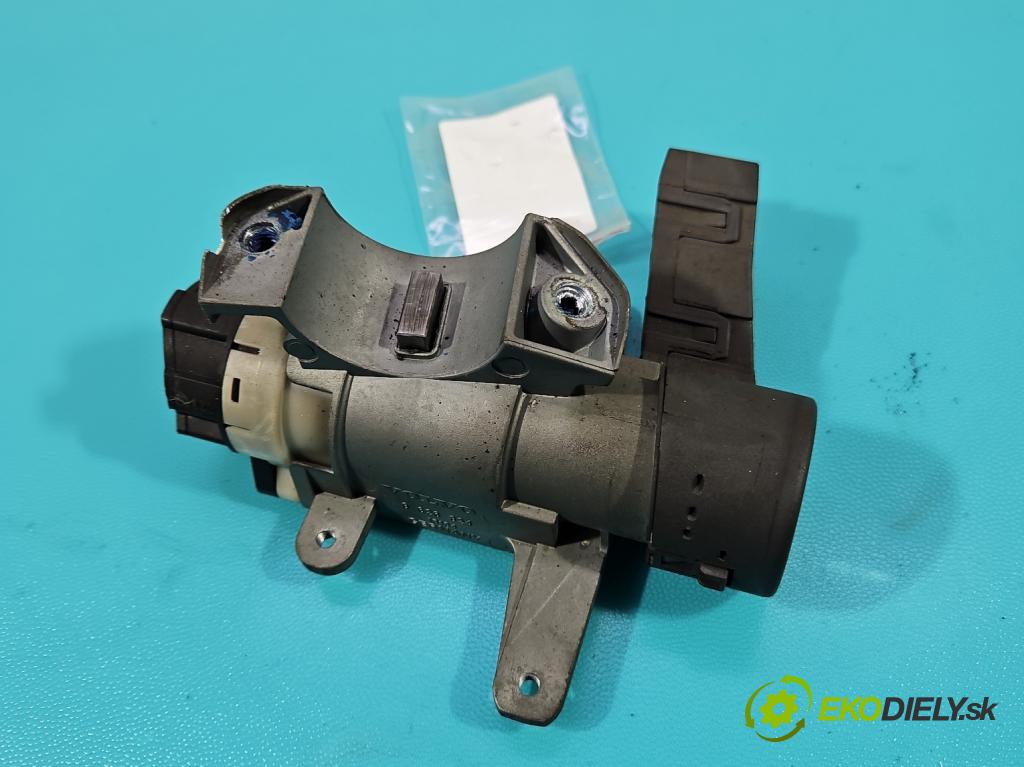 Volvo V70 II 1999-2007 2.4 D5 163 HP manual 120 kW 2401 cm3 5- Spínačka 8673073 (Spínacia skrinka)