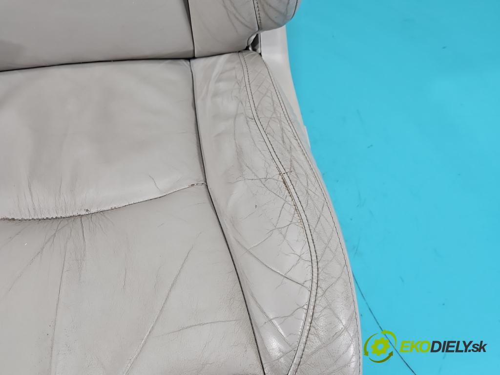 Lexus RX II 2003-2008 3.3 V6 211KM automatic 155 kW 3311 cm3 5- Sedačka ľavý  (Sedačka, sedadlo)